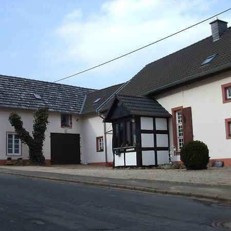 Hotel Haus Klara Mannebach  Exterior foto